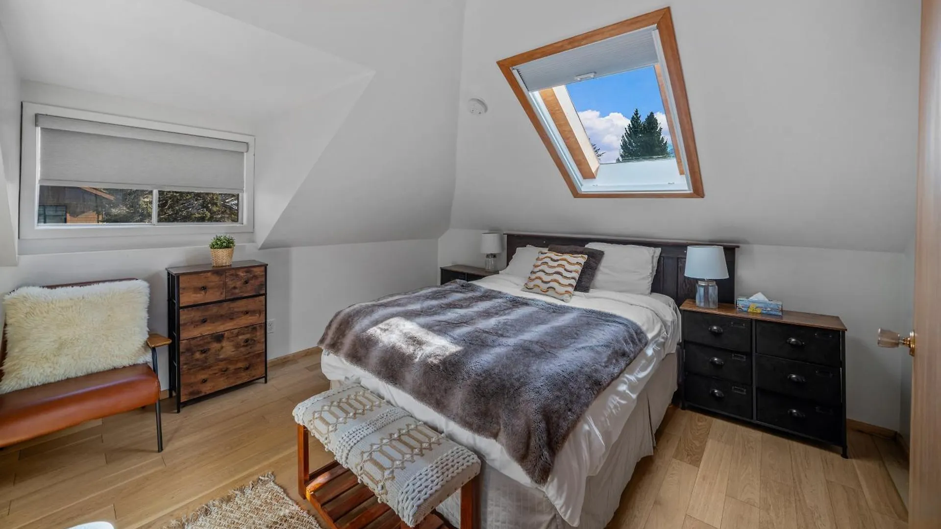 Villa Mountain View Retreat In The Heart Of Banff - Massive House Sleeps 23 Casa vacanze