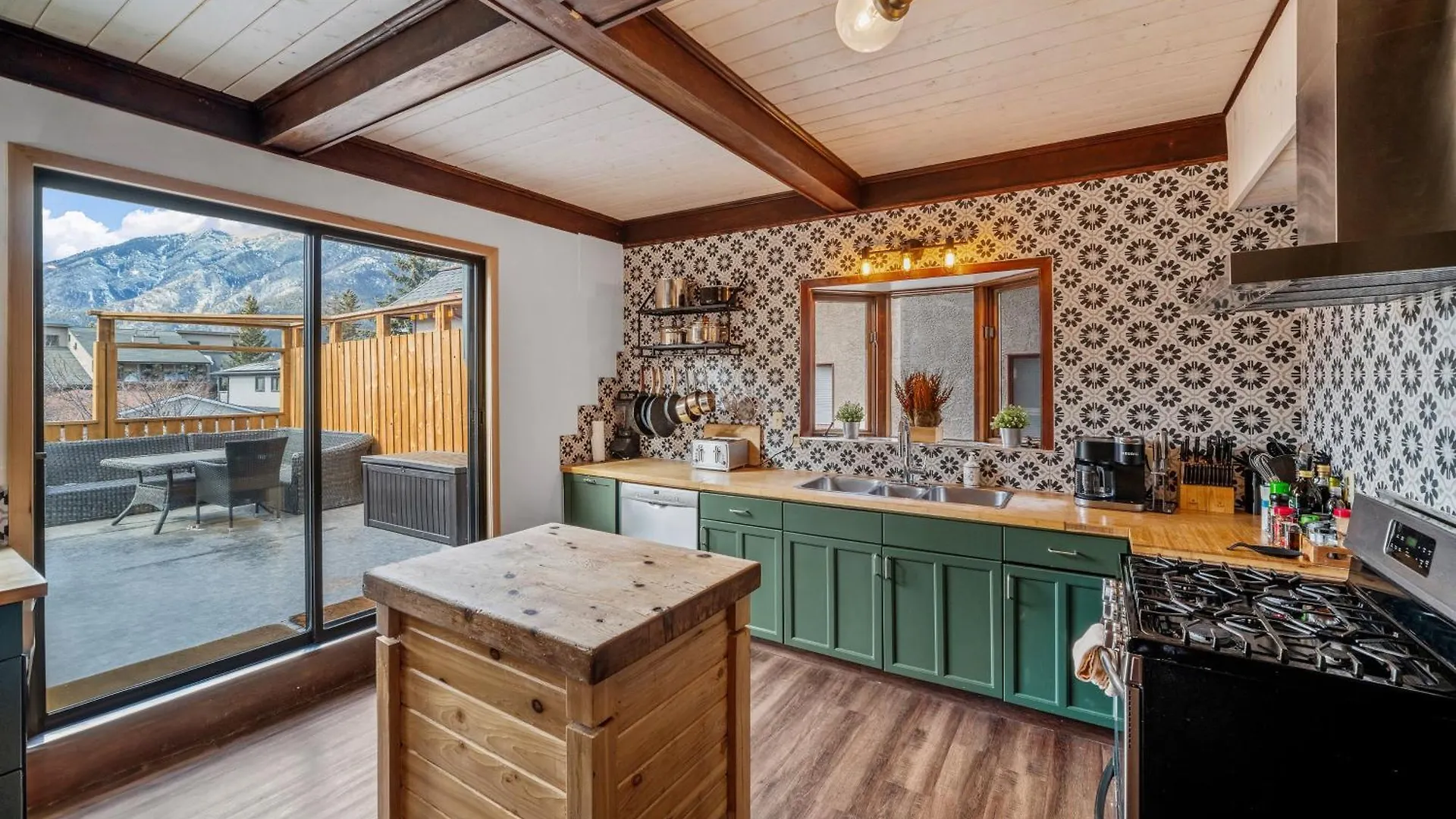 Casa vacanze Villa Mountain View Retreat In The Heart Of Banff - Massive House Sleeps 23